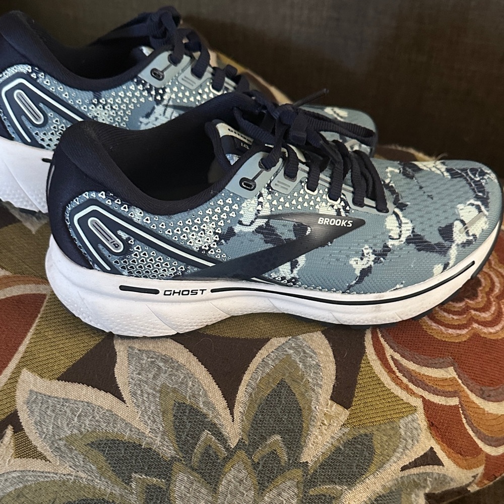 Brooks Ghost 14 Sneakers - Blue grey and navy camo pattern